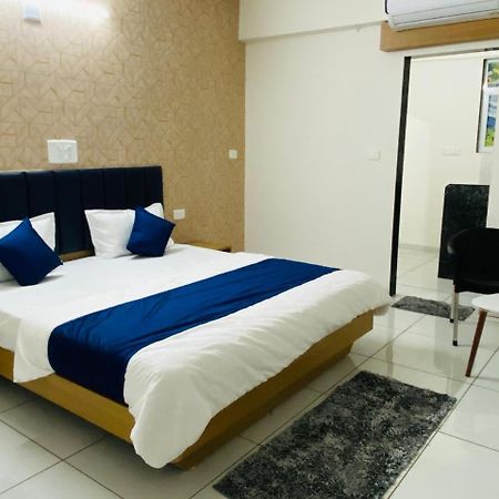 Hotel Balaji Villa Vadodara Esterno foto